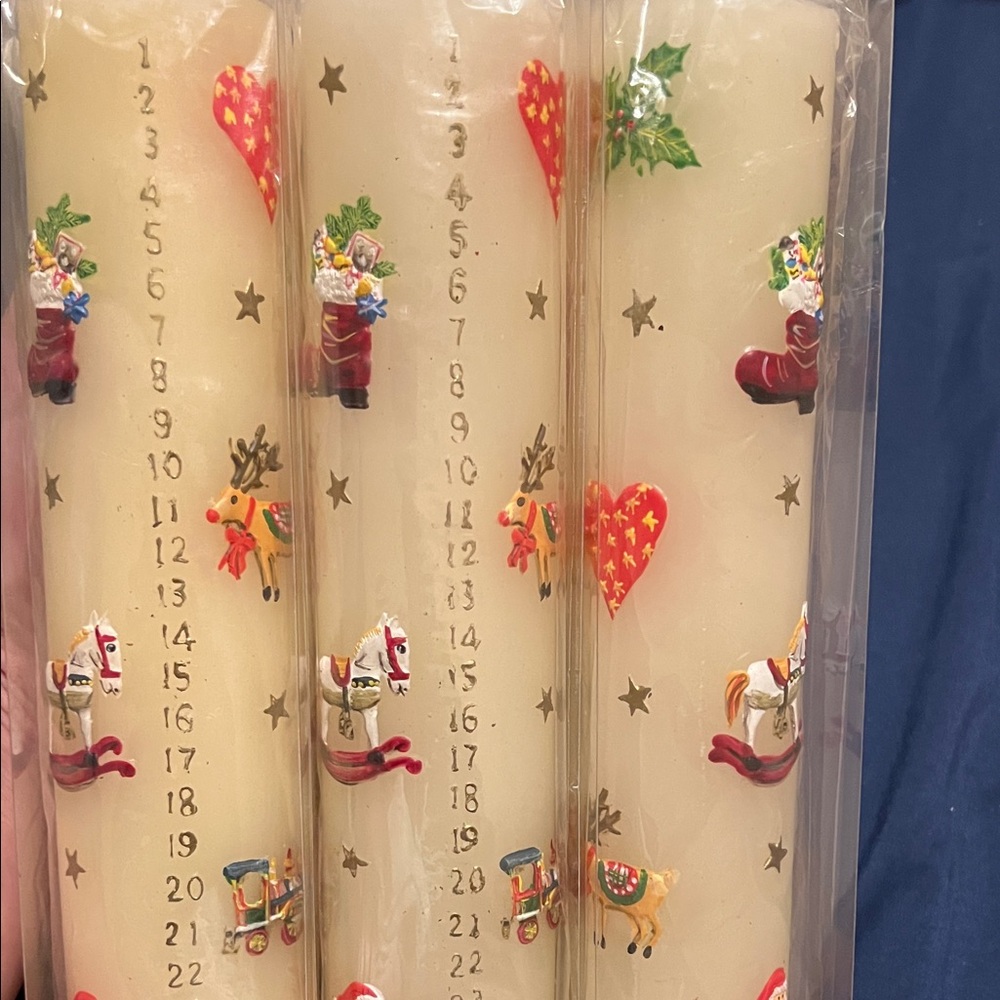 Festive Cream Advent Candles with Gold Stars (Set of 3)